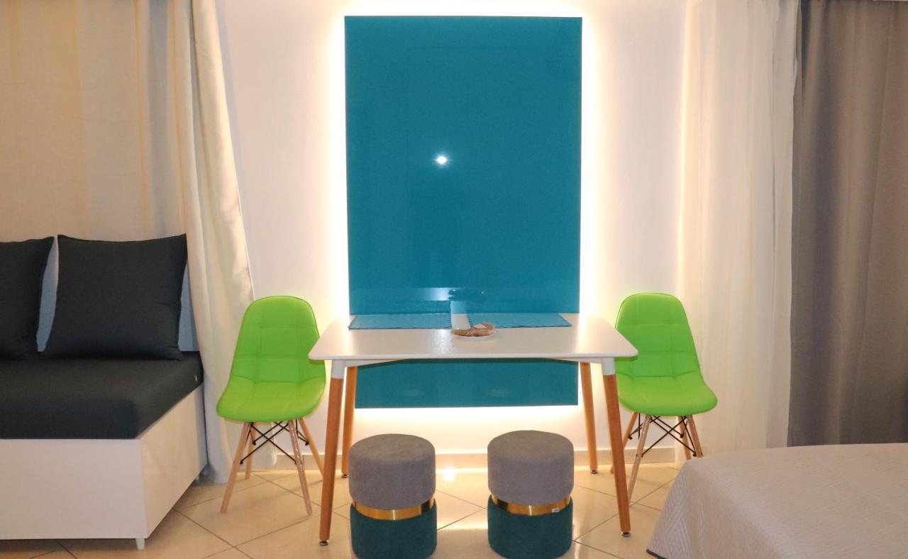 The Sky Yard Eclectic Studios Rhodes City ภายนอก รูปภาพ